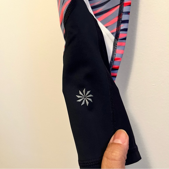 Athleta Electra Sonar 7/8 Workout Leggings Navy blue and Pink Mesh Detail Size S - Picture 7 of 13